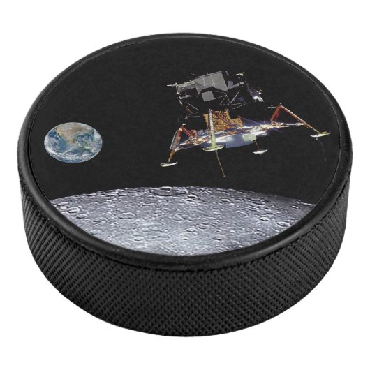 Apollo 11 Lunar Landing Eishockey Puck (3/4)