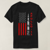 Apollo 11 Saturn V Rocket USA Flag T-Shirt (Design vorne)