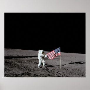 Apollo 12 Astronaut auf dem Mond Poster