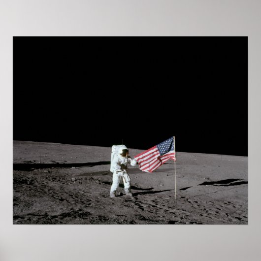 Apollo 12 Astronaut auf dem Mond Poster (Vorne)