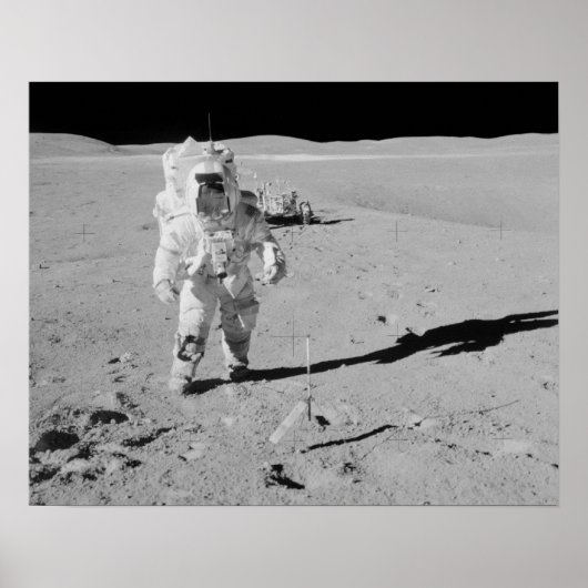 Apollo 16 Astronaut auf dem Mond Poster (Vorne)