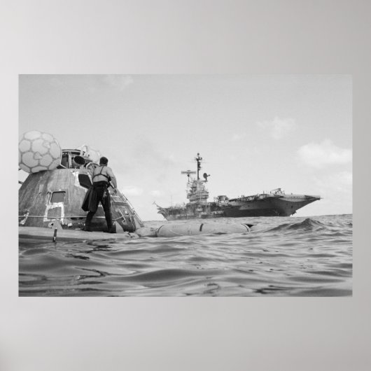 Apollo 17 Splashdown & Erholung Poster (Vorne)