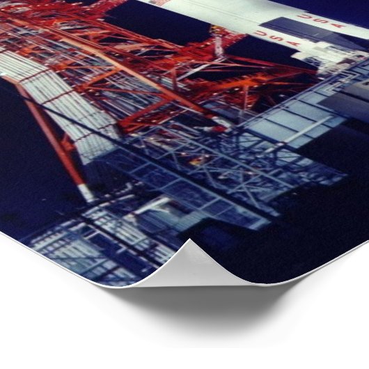 Apollo 17 und der Mond Poster (Ecke)