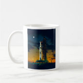 Apollo 4 Saturn V auf Auflage ein Kaffeetasse (Links)