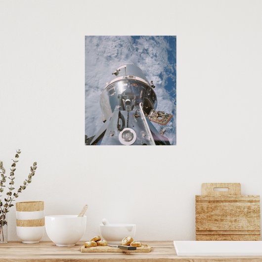 Apollo 9-Befehlsmodul, dotiert mit Lunar-Modul Poster (Küche)