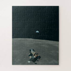 Apollo Lunar Lander und Erdaufgang über dem Mond Puzzle