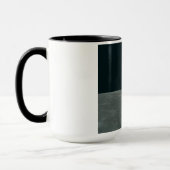 Apollo Lunar Lander und Erdaufgang über dem Mond Tasse (Links)