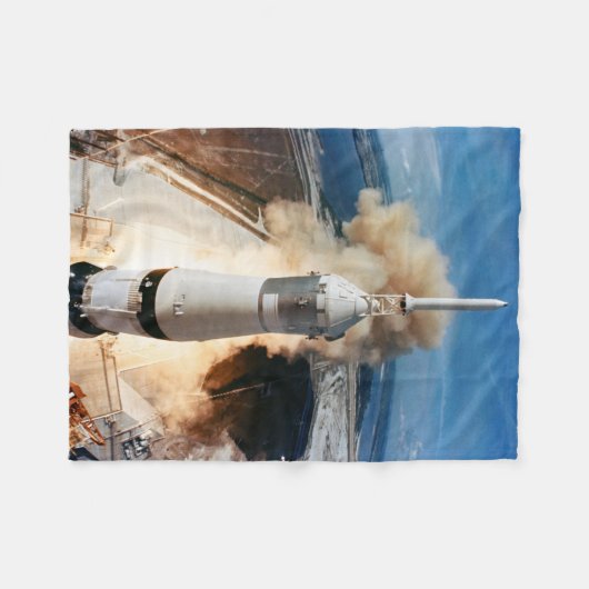 Apollo Saturn V Raketenstart zum Mond 1969 Fleecedecke (Vorderseite (Horizontal))