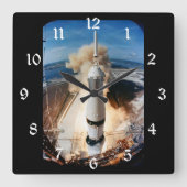 Apollo Saturn V Raketenstart zum Mond 1969 Quadratische Wanduhr (Vorderseite)