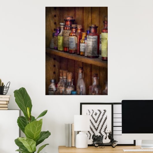 Apotheke - Im Inneren des Arzneimittelkabinetts Poster (Heimbüro)
