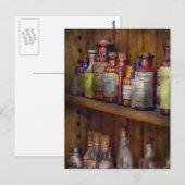 Apotheke - Im Inneren des Arzneimittelkabinetts Postkarte (Vorne/Hinten)