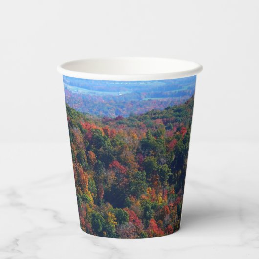 Appalachen im Herbst Pappbecher (Rückseite)