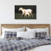 Appaloosa Mare and Foot in Field Leinwanddruck (Insitu (Schlafzimmer))