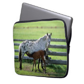 Appaloosa Mare und Colt Horse Laptopschutzhülle (Vorderseite Links)