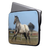 Appaloosa-Pferd, das 3 laufen lässt Laptopschutzhülle (Vorderseite Links)