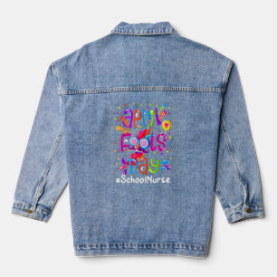 Applaus April Nurse 1. April 2022 Schulkrankenhaus Jeansjacke