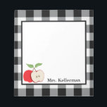 Apple Black and White Buffalo Karo Lehrer Name Notizblock<br><div class="desc">Dieses rustikale Notizblock hat eine Grenze von schwarz-weiß Büffel Karo kariert und eine Aquarellgrafik auf der unteren links mit einem Namen zu personalisieren. Ein tolles Geschenk für Lehrer!</div>