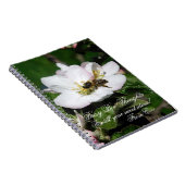 Apple Blossom & Bee Macro Photo | Personalized Nam Notizblock (Rechte Seite)