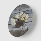 Apple Blossom Still Life – Original Fine Art Print Runde Wanduhr (Winkel)