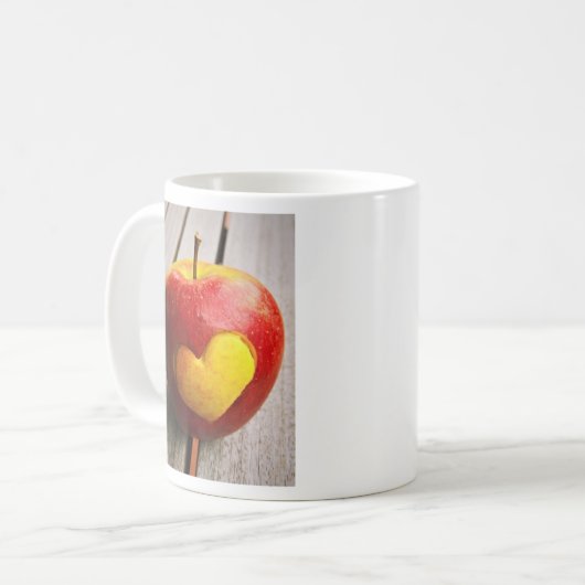 "Apple Liebe" Niedliches Foto. Jetzt kaufen Kaffeetasse (Vorderseite Links)