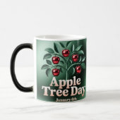 Apple Tree Day Morphing Mug Verwandlungstasse (Links)