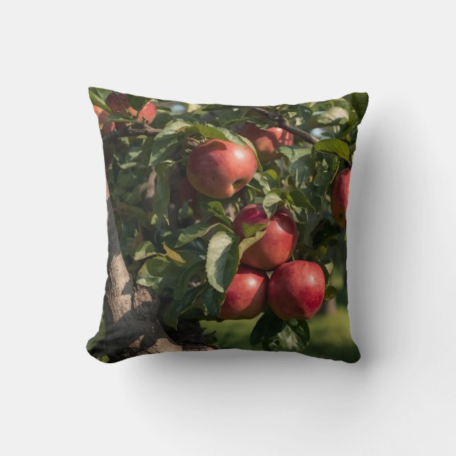 Apple Tree Themed Throw Kissen (Vorderseite)