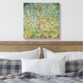 Apple Tree von Gustav Klimt, Vintager Jugendstil Leinwanddruck (Insitu (Schlafzimmer))