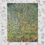 Apple Tree von Gustav Klimt, Vintager Jugendstil Puzzle<br><div class="desc">Apple Tree (1912) von Gustav Klimt ist ein Vintages Viktorianisches Kunstmalerei aus der Ära des Symbolismus. Eine Naturlandschaft mit einem Apfelbaum in einem Obstgarten auf einem Bauernhof mit reifen Früchten und Apfelblüten. Der Blumengarten ist in voller Blüte mit Frühlingsblumen. Über den Künstler: Gustav Klimt (1862-1918) war ein österreichischer Symbolik-Maler und...</div>