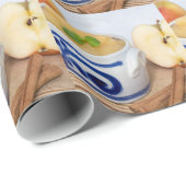 Applesauce with cinnamon in stoneware bowl geschenkpapier (Rolleneckpunkt)