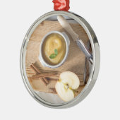 Applesauce with cinnamon in stoneware bowl silbernes ornament (Links)