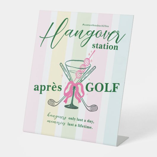 Aprés Golf Coquette Bachelorette Hangover Station Sockelschild (Vorderseite)