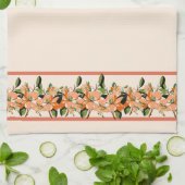 Apricot Azalea auf Creme Geschirrtuch (Gefaltet)