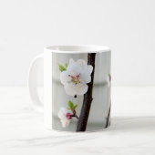 Apricot Blossom Kaffeetasse (Vorderseite Links)