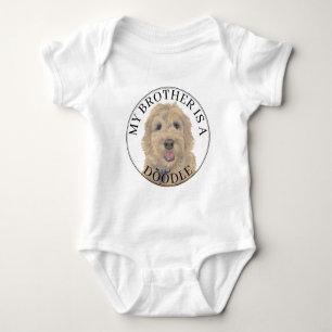 Apricot Golden Doodle Hund großer Bruder Baby Strampler