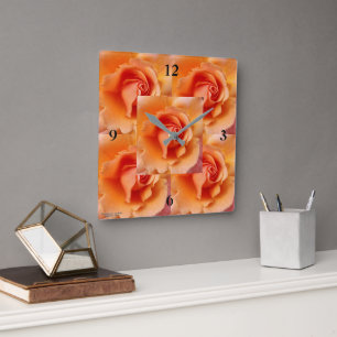 Apricot Peach Rose Flower Close Up Photo Quadratische Wanduhr