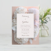 Apricot White Hydrangea Botanical Frame Wedding Einladung (Stehend Vorderseite)