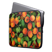 Aprikosengarten 1 laptopschutzhülle (Vorderseite Links)