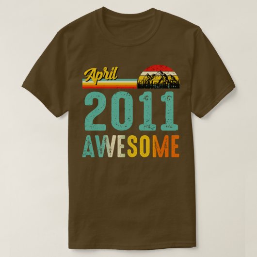 April 2011 Geburtstagsgeschenk Shirt Vintag April (Design vorne)