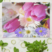 April Bouquet Handtuch (Gefaltet)