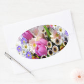 April Bouquet Ovaler Aufkleber (Umschlag)