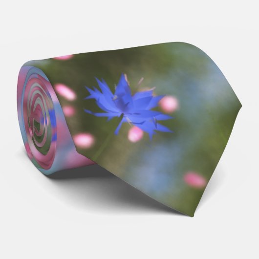 April duscht Krawatte (Gerollt)