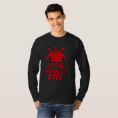 April Fools' Day 2025, Funny Prankster Jester Hat T-Shirt (Vorne ganz)