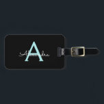 Aqua Aquamarin Blue Script Girly Monogram Name Gepäckanhänger<br><div class="desc">Schwarz und Aqua Blue Aquamarin Monogram Fügen Sie Ihre eigene Name Script Gepäcktasche Tag Die Tasche Tag macht den perfekten süßen 16 Geburtstag,  Hochzeit,  Brautparty,  Babydusche oder Junggeselinnen-Abschied Geschenk für jemanden,  der ihr Zimmer im Stil dekoriert.</div>