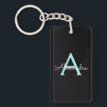 Aqua Aquamarin Blue Script Girly Monogram Name Schlüsselanhänger<br><div class="desc">Black und Aqua Aquamarin Blue Simple Script Monogram Name Schlüsselanhänger. Das macht den perfekten 16 Geburtstag,  Hochzeit,  Brautparty,  Jubiläum,  Babydusche oder Junggeselinnen-Abschied Geschenk für jemanden,  der Lieben glamourösen Luxus und schicke Stile.</div>