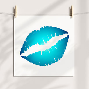 Aqua-Blauer Lippenstift-Kuss auf Weiß Poster