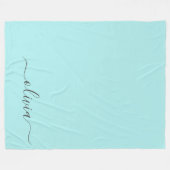 Aqua Blue Aquamarin Modern Script Monogram Name Fleecedecke (Vorderseite (Horizontal))
