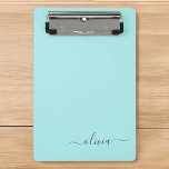 Aqua Blue Aquamarin Modern Script Monogram Name Mini Klemmbrett<br><div class="desc">Aqua Blue Aquamarin Name Planning Zwischenablage. Das macht den perfekten 16 Geburtstag,  Hochzeit,  Brautparty,  Jubiläum,  Babydusche oder Junggeselinnen-Abschied Geschenk für jemanden,  der Lieben glamourösen Luxus und schicke Stile.</div>