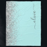 Aqua Blue Aquamarin Silver Glitzer Monogram Fleecedecke<br><div class="desc">Aqua Blue - Aquamariner und silberfarbener Glitzer-Script Monogrammname und anfängliches Fleece Blanket. Das macht den perfekten 16 Geburtstag,  Hochzeit,  Brautparty,  Jubiläum,  Babydusche oder Junggeselinnen-Abschied Geschenk für jemanden,  der Lieben glamourösen Luxus und schicke Stile.</div>