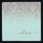 Aqua Blue Aquamarin Silver Glitzer Monogram Steinuntersetzer<br><div class="desc">Aqua Blue - Aquamarine und Silver Sparkle Glitzer Script Monogram Name Stone Tile. Das macht den perfekten Abschluss,  süßen 16 Geburtstag,  Hochzeit,  Brautparty,  Jubiläum,  Babydusche oder Junggeselinnen-Abschied Geschenk für jemanden,  die Lieben glamourösen Luxus und schicke Stile.</div>