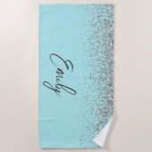 Aqua Blue Aquamarin Silver Glitzer Monogram Strandtuch (Vorderseite)